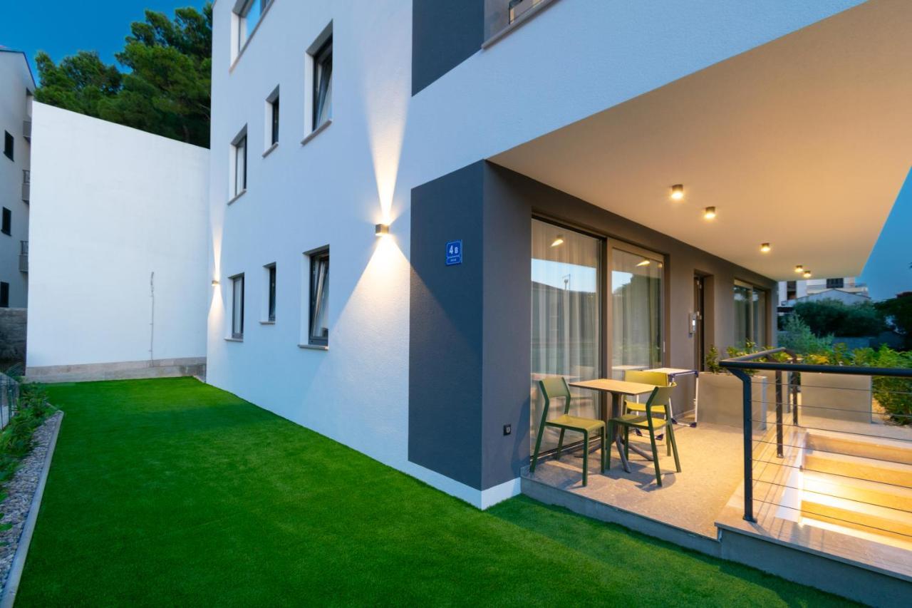 Apartmani Pino Baška Voda Exterior foto