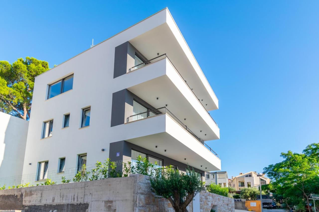 Apartmani Pino Baška Voda Exterior foto