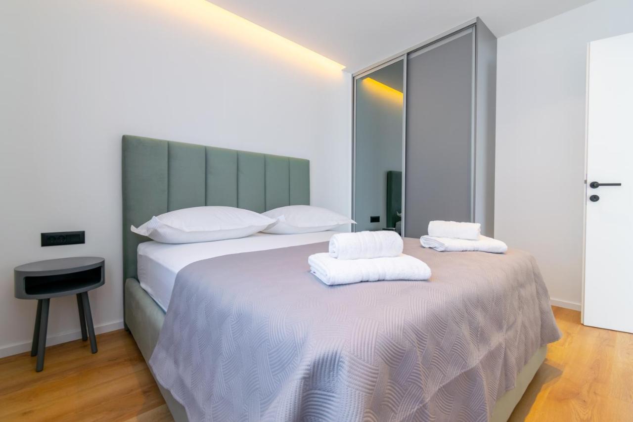 Apartmani Pino Baška Voda Exterior foto