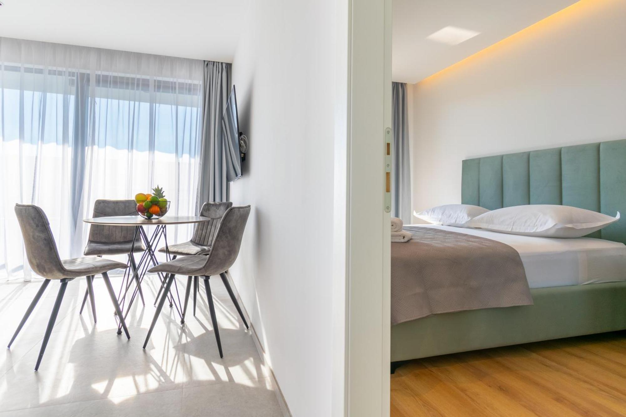 Apartmani Pino Baška Voda Exterior foto