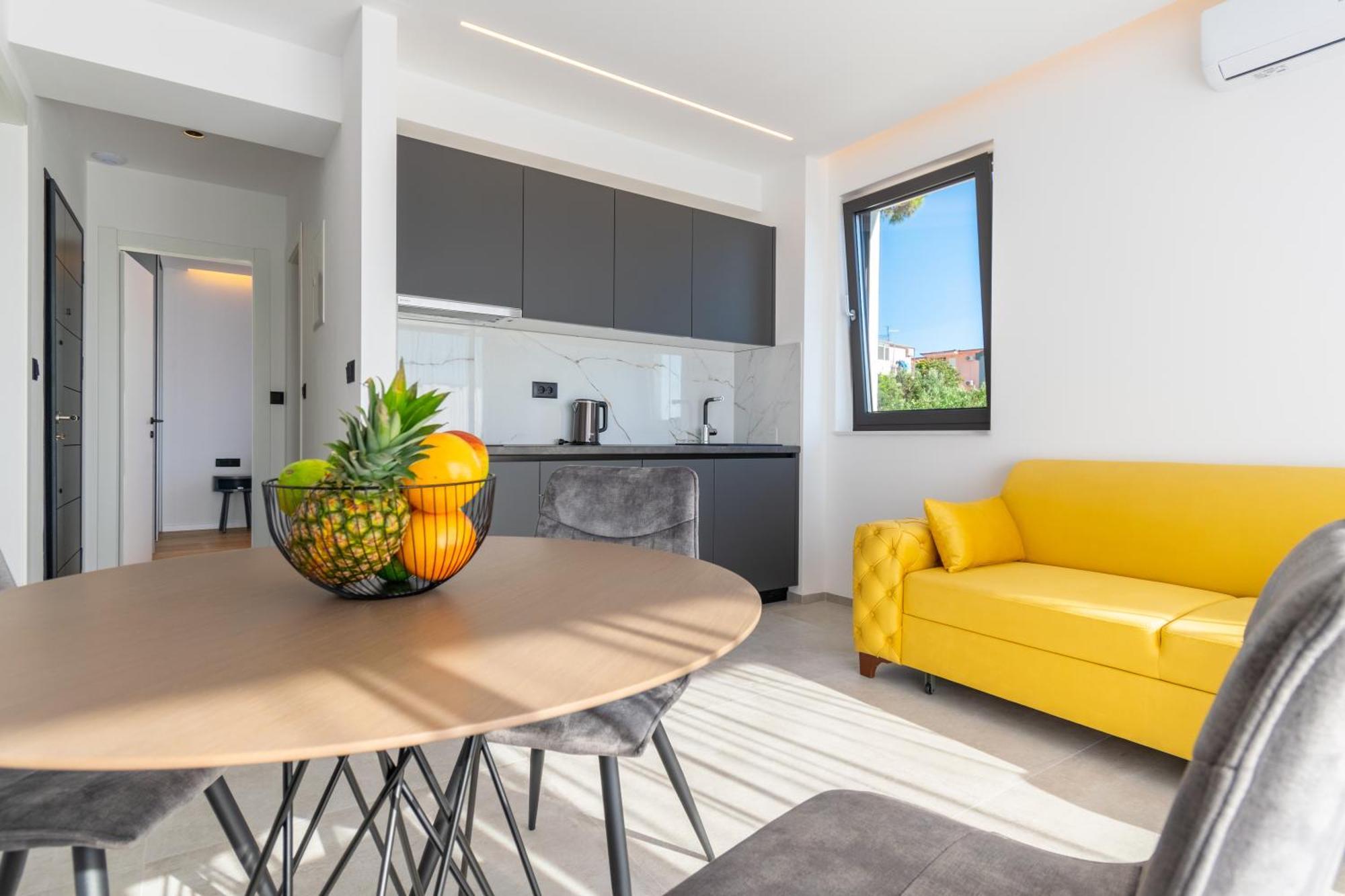 Apartmani Pino Baška Voda Exterior foto